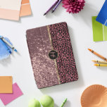 Protection iPad Pro Cover Parties scintillant Rose Dusty et peau de léopard<br><div class="desc">Parties scintillant Rose poussiéreuse et Motif de peau léopard. iPad Cover prêt à vous customiser. ⭐ Ce produit est entièrement personnalisable. *****Cliquez sur le BOUTON PERSONNALISER pour ajouter, supprimer, déplacer, redimensionner, modifier, tourner, etc... n'importe lequel des graphiques ou du texte ou utilisez les zones de remplissage. ⭐ 99% de mes...</div>