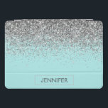 Protection iPad Pro Cover Turquoise Aqua Blue Silver Parties scintillant Gir<br><div class="desc">Turquoise Aqua Blue et Silver Sparkle Parties scintillant Monogramme Nom Coque ordinateur portable. Cela rend le cadeau parfait pour 16 ans,  mariage,  douche nuptiale,  anniversaire,  baby shower ou bachelorette pour quelqu'un qui aime le luxe glam et les styles chic.</div>