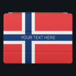 Protection iPad Pro Drapeau norvégien de pouce Apple de la coutume<br><div class="desc">Drapeau norvégien de coutume de la Norvège couverture d'iPad d'Apple de 12, 9 pouces pro avec le nom ou le monogramme. Idée de cadeau personnalisé de Noël ou d'anniversaire pour lui. Conception de cas de protecteur de drapeau de pays avec le modèle des textes. Couverture intelligente se pliante qui se...</div>