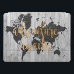 Protection iPad Pro Jeune explorateur VI<br><div class="desc">Une conception mignonne comportant une expression des textes de repaire de gol et une carte noire du monde au-dessus d'un arrière - plan gris de planche. Artiste : Studio W</div>