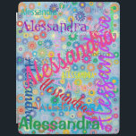 Protection iPad Tout nom Collage iPad Smart Cover<br><div class="desc">Cet iPad couvre les feuilles sans aucun doute sur qui il appartient! La couverture présente un design girly coloré avec le nom de votre choix apparaissant dans de nombreuses polices et couleurs différentes. Les noms sont affichés sur un arrière - plan bleu avec des fleurs colorées. La couverture est fournie...</div>