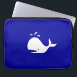 Protection Pour Ordinateur Portable Baleine blanche sur bleu<br><div class="desc">Ce n'est pas un hasard ! Si vous êtes créatif,  vous pouvez changer la taille et la position de la baleine,  ou la couleur de l'arrière - plan. Cliquez simplement sur "Customisez-le" et laissez le plaisir commencer!</div>