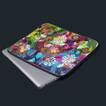 Protection Pour Ordinateur Portable Coloré Romantique Vintage Floral Collage Motif<br><div class="desc">Colorful vintage abstrait fleurs romantiques et tourbillonnantes collage motif. Disponible sur d'autres produits et peut être demandé pour n'importe quel des produits offerts à Zazzle.</div>