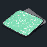 Protection Pour Ordinateur Portable Curles Whimsical moderne Motif Aqua<br><div class="desc">Un design moderne fantaisiste avec un motif blanc contre un arrière - plan d'aqua. Cette pochette d'ordinateur est un moyen attrayant de protéger votre ordinateur portable ou votre tablette.</div>