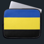 Protection Pour Ordinateur Portable Drapeau de Gelderland<br><div class="desc">Drapeau de Gelderland,  une province du Pays-Bas. Le drapeau est un tricolore horizontal de bleu,  jaune et noir. Ses couleurs proviennent des armoiries de Gelderland qui,  à leur tour,  étaient basées sur les armoiries de l'Hertogdom Gelre.</div>