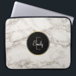 Protection Pour Ordinateur Portable Faux Marbre Albâtre Taupe Tauan Moderne Personnali<br><div class="desc">Manche pour ordinateur portable Monogram avec une élégante texture arrière - plan en marbre FAUX. Taupe / tan et crème se mélangent, créant des motifs intéressants pour un look moderne et élégant. Un cercle noir et or avec une bordure en or dégradé avec votre nom et initiale personnalisée à l'intérieur....</div>