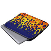 Protection Pour Ordinateur Portable Flammes de course classique sur bleu marine (Devant bas)