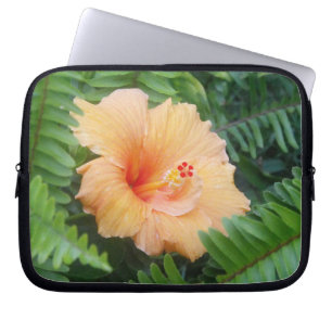 Protection Pour Ordinateur Portable Fleur d'Hibiscus orange avec des fougères
