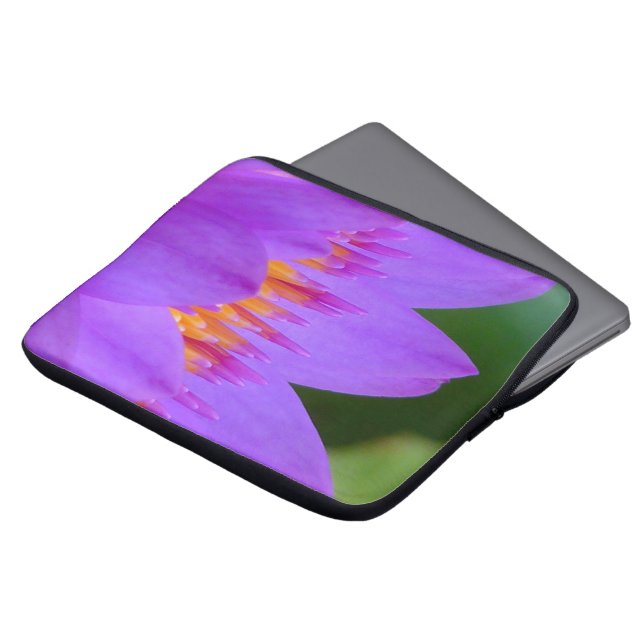 Protection Pour Ordinateur Portable Fleur pourpre de fleur de nénuphar (Devant haut)