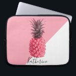 Protection Pour Ordinateur Portable Jolie ceinture tropicale rose et blanc ananas<br><div class="desc">Design élégant en ananas rose.</div>
