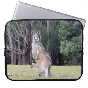 Protection Pour Ordinateur Portable Mère Kangaroo avec bébé Joey dans sa poche