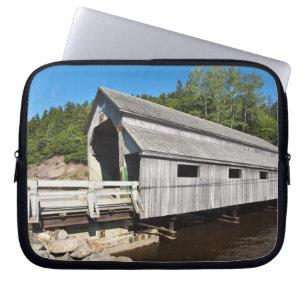 Protection Pour Ordinateur Portable Nouveau-Brunswick, Canada. Rivière Irish recouvert