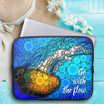 Protection Pour Ordinateur Portable Orange Jellyfish Blue Ocean Aller avec le Cool de<br><div class="desc">"Va avec le flux." Prenez une leçon de cette méduse jaune orangé flottant dans l'océan bleu turquoise et laissez la vie suivre son cours chaque fois que vous utilisez cette captivante et chic manche photo néoprène couleur vibrante. Cette pochette pour ordinateur portable est disponible en trois tailles : 15", 13"...</div>