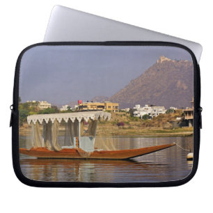 Protection Pour Ordinateur Portable Petit bateau, lac Pichola, Udaipur, Inde.
