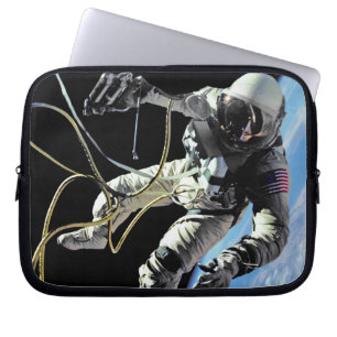 Protection Pour Ordinateur Portable Photo de la première marche spatiale de l'astronau