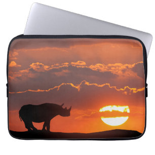 Protection Pour Ordinateur Portable Rhinocéros au coucher du soleil, Masai Mara, Kenya