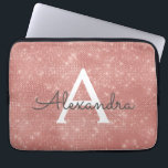 Protection Pour Ordinateur Portable Rose Rose Or Étincelle Moderne Monogramme Nom<br><div class="desc">Pink Rose Gold Sparkle Moderne Monogramme Nom Sleeve. Cette manche peut être customisée pour inclure votre nom initial et prénom.</div>