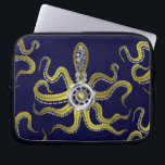 Protection Pour Ordinateur Portable Steampunk embraye le poulpe Kraken<br><div class="desc">Ce monstre de mer tentacled de steampunk a huit fil-comme des annexes d'or, une vitesse argentée centrale et l'abondance des vitesses et des boulons composant sa tête, yeux et tasses d'aspiration. C'est un poulpe de robot/kraken, un monstre de machine en métal pour n'importe qui qui aime les créatures geeky de...</div>