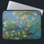 Protection Pour Ordinateur Portable Vincent van Gogh - Arbre aux amandes en fleurs<br><div class="desc">Floraison d'amandiers (1890) par Van Gogh est un post impressionnisme vintage d'art floral encore vie peinture. Branche d'un amandier en fleurs dans un jardin de printemps avec le ciel bleu en arrière - plan. Belles fleurs blanches fleuries. À propos de l'artiste : Vincent Willem van Gogh (1853-1890) était un peintre...</div>