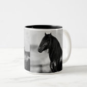 Proud Friesian zwarte hengst Tweekleurige Koffiemok (Voorkant rechts)