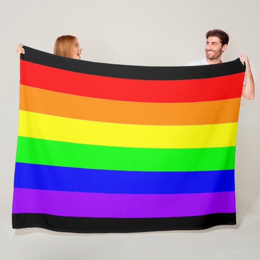 Proud Loud 2 Rainbow Fine Art Fleece Deken (In situ)