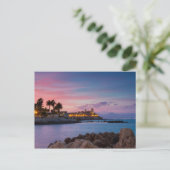 Provence - Château d'Antibes carte postale (Debout devant)