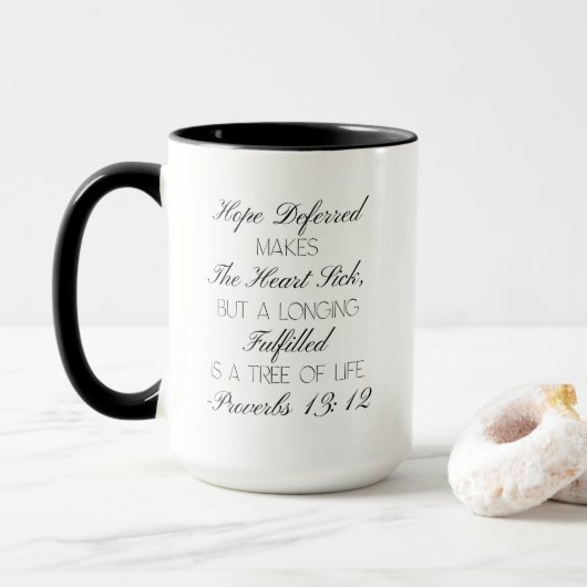 Proverbes 13:12 Verset biblique de l'espérance Mug (Avec donut)