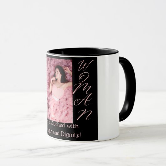 Proverbes 31 Femme Noir et rose avant café Mug (Devant droit)