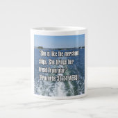 Proverbs 31:14 WEBU Mug Extra Grote Beker (Voorkant)
