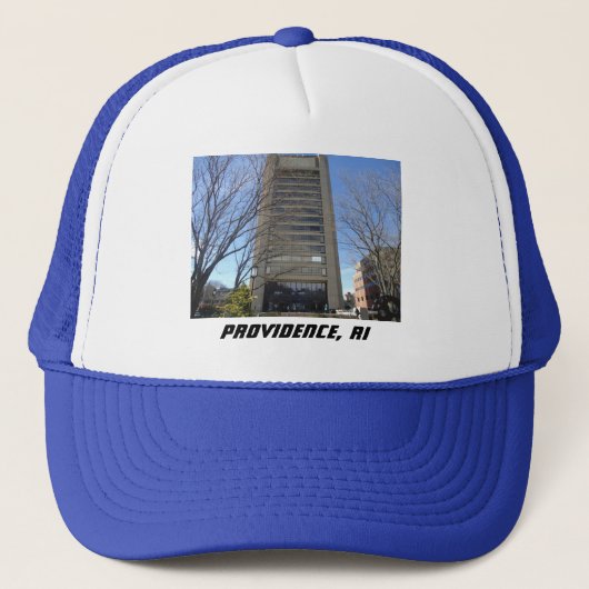 Providence, RI - Brutalist Architecture Trucker Pet (Voorkant)
