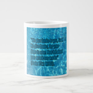 Psalm 75:1 WEBU Mug Extra Grote Beker