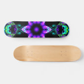 Psychedelic Hippie Flower Paars Blauwgroen en Blac Skateboard (Horizontaal)