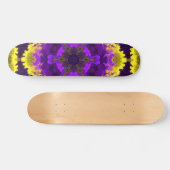 Psychedelic Mandala Flower Yellow en Paars Skateboard (Horizontaal)