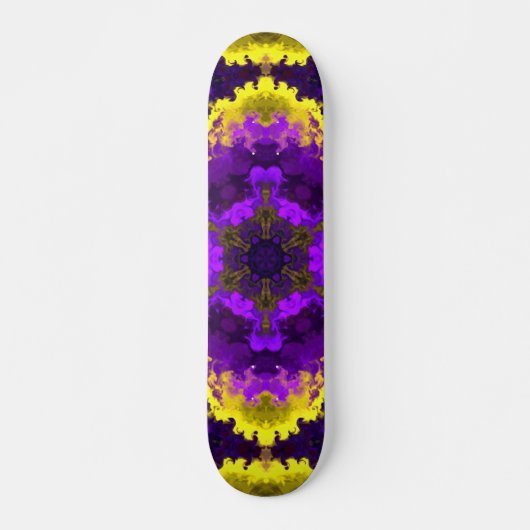 Psychedelic Mandala Flower Yellow en Paars Skateboard (Voorkant)