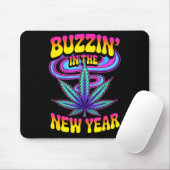 Psychedelic Weed Buzzing In New Year 2026 Funny  Muismat (Met muis)