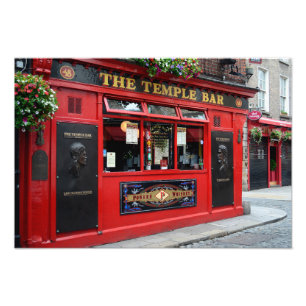 Pub rouge de barre de temple en photo de Dublin