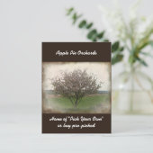 Publier l'arbre Apple dans la carte postale Bloom (Debout devant)
