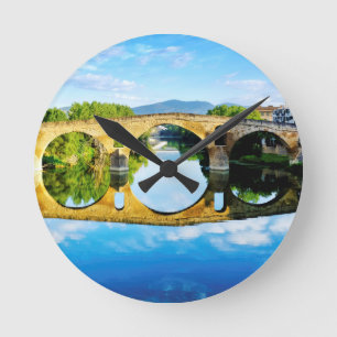 Puente La Reina Ronde Klok
