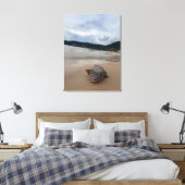 Puffer vis op het strand bij Phuket fotografie Canvas Afdruk (Insitu (Slaapkamer))