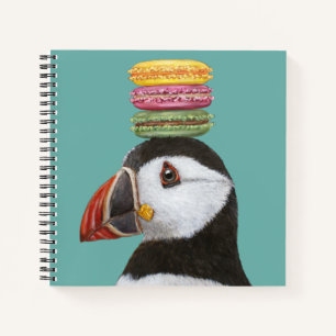 Puffin met macaronenlaptop notitieboek
