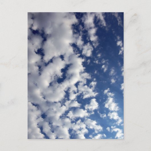 Puffy Clouds on Blue Sky Briefkaart (Voorkant)