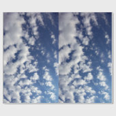 Puffy Clouds on Blue Sky cadeauomslag Cadeaupapier (Vlak)