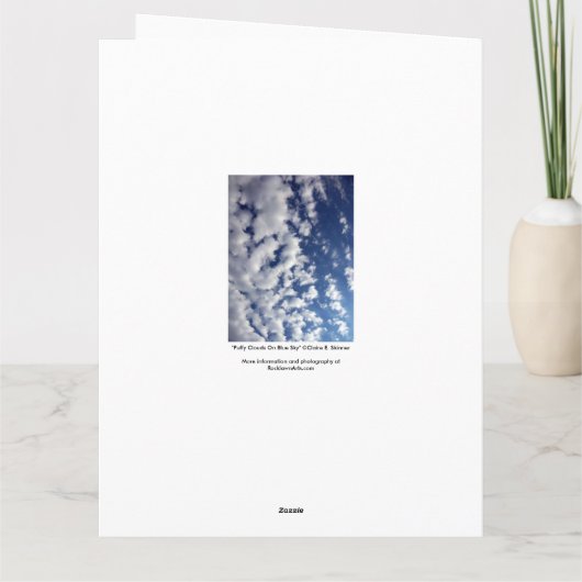 Puffy Clouds on Blue Sky Kaart (Achterkant)