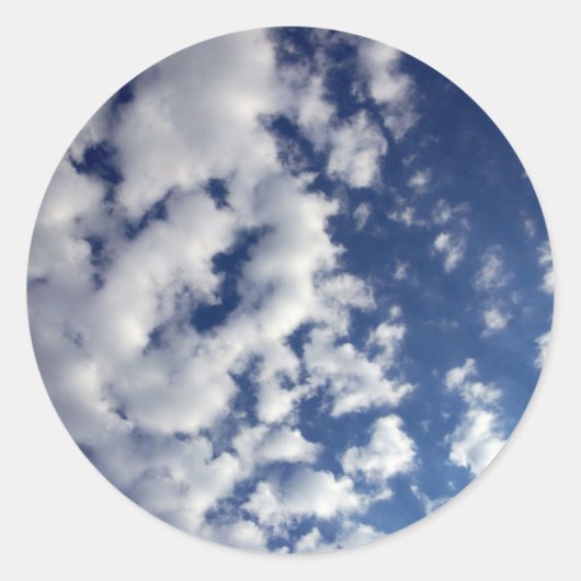 Puffy Clouds on Blue Sky Ronde Sticker (Voorkant)