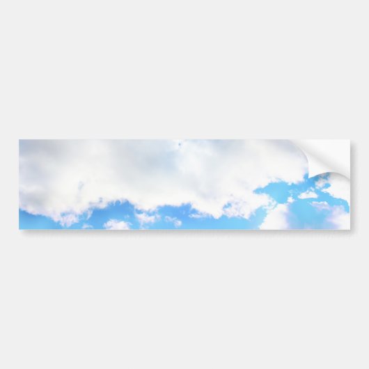 Puffy White Clouds en Blue Sky Bumpersticker (Voorkant)