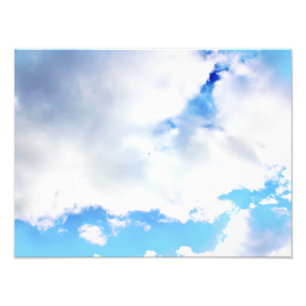 Puffy White Clouds en Blue Sky Foto Afdruk