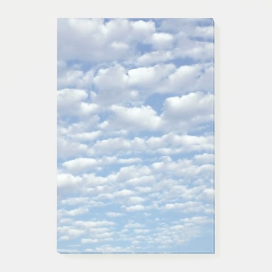 Puffy Wolken op Mooie Blauwe Hemel Post-it® Notes (Voorkant)