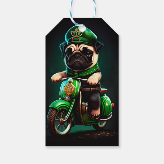 Pug Dog Driving Bike St. Patrick's Day Cadeaulabel (Voorkant)