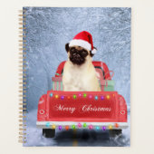 Pug Dog in sneeuw, met kersttruck Planner (Voorkant)