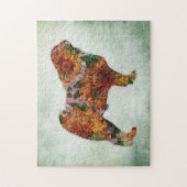 Pug Dog Jigzaag Puzzle Floral on Green Legpuzzel (Verticaal)